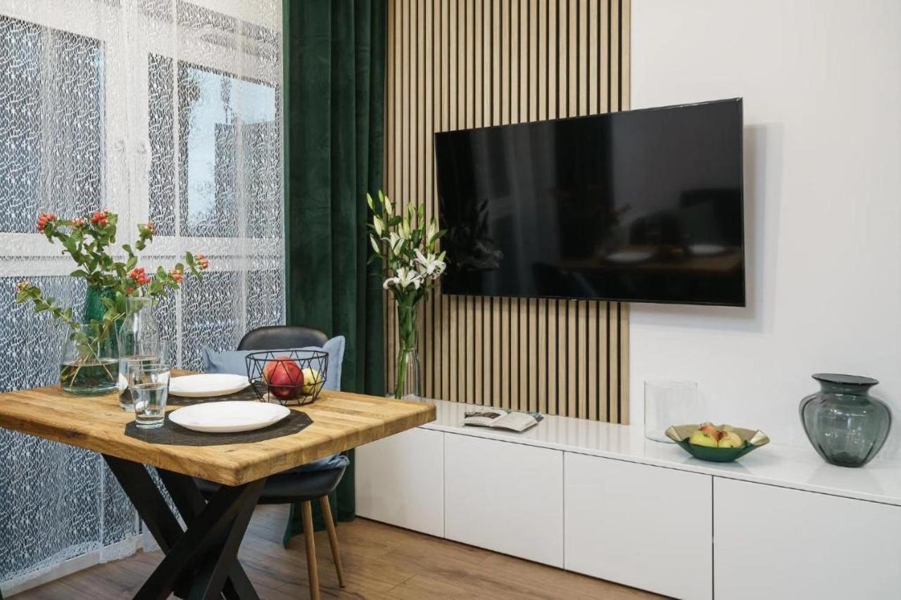Apartamenty Na Jaworskiej Wroclaw Luaran gambar